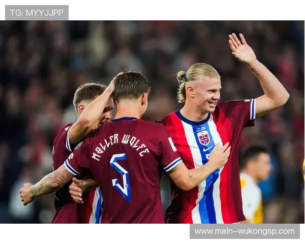 哈兰德是“吃饼”前锋还是现代中锋典范：战术角色与进球效率解析