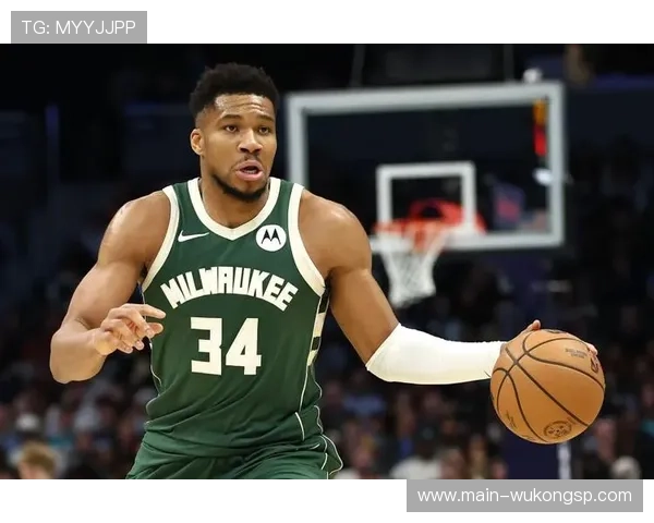 奥斯卡·罗伯特森关键时刻组织能力明显提升助球队拉开分差