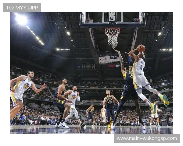 安东尼替补靠无球跑位牵制换防内线持续高效得分