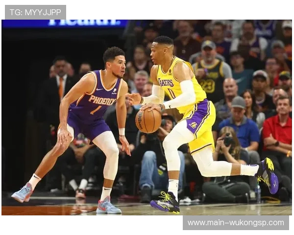 米切尔·罗宾逊内线防守强势 挡拆限制对手得分有效提升球队防守效率