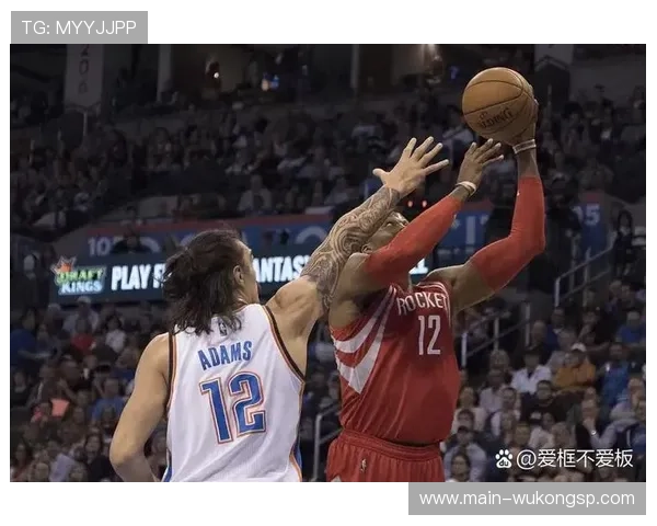 奥尼尔篮下高效制霸对决德怀特·霍华德篮板控制力明显提升